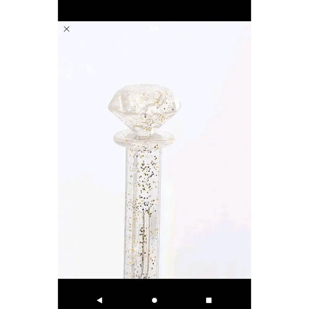 Multifunctional wall hook